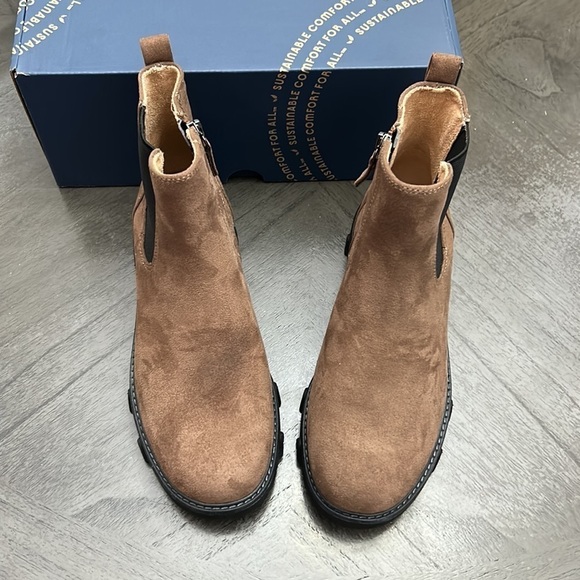 DR. SCHOLL'S Women's Hey Ya Booties - Picture 6 of 8